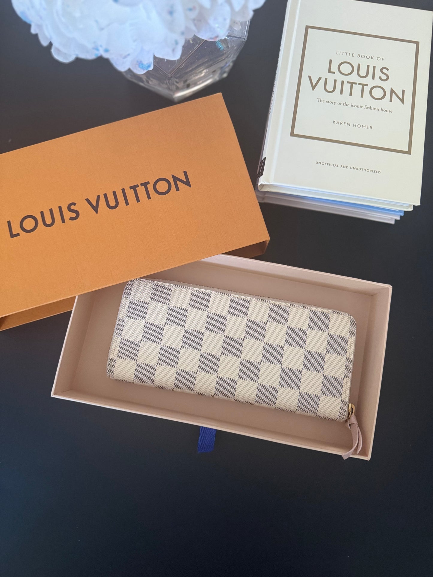 LOUIS VUITTON CLEMENCE WALLET IN DAMIER AZUR WITH ROSE BALLERINE INTERIOR