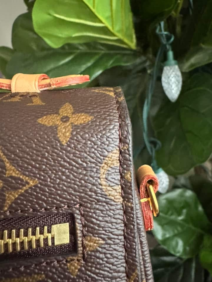 LOUIS VUITTON POCHETTE METIS CROSSBODY BAG