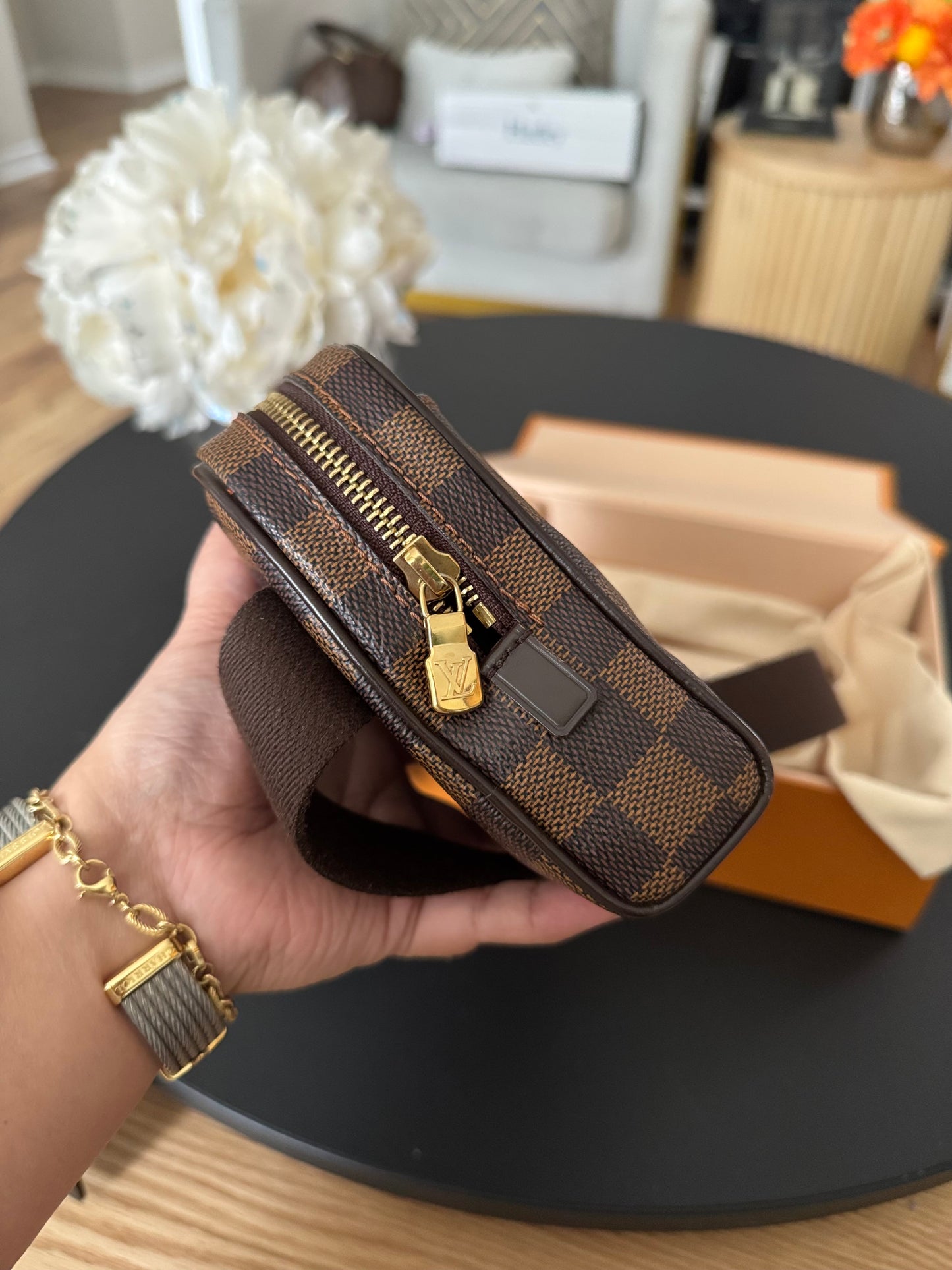 LOUIS VUITTON BROOKLYN BUMBAG/ BELT BAG/ BODY BAG