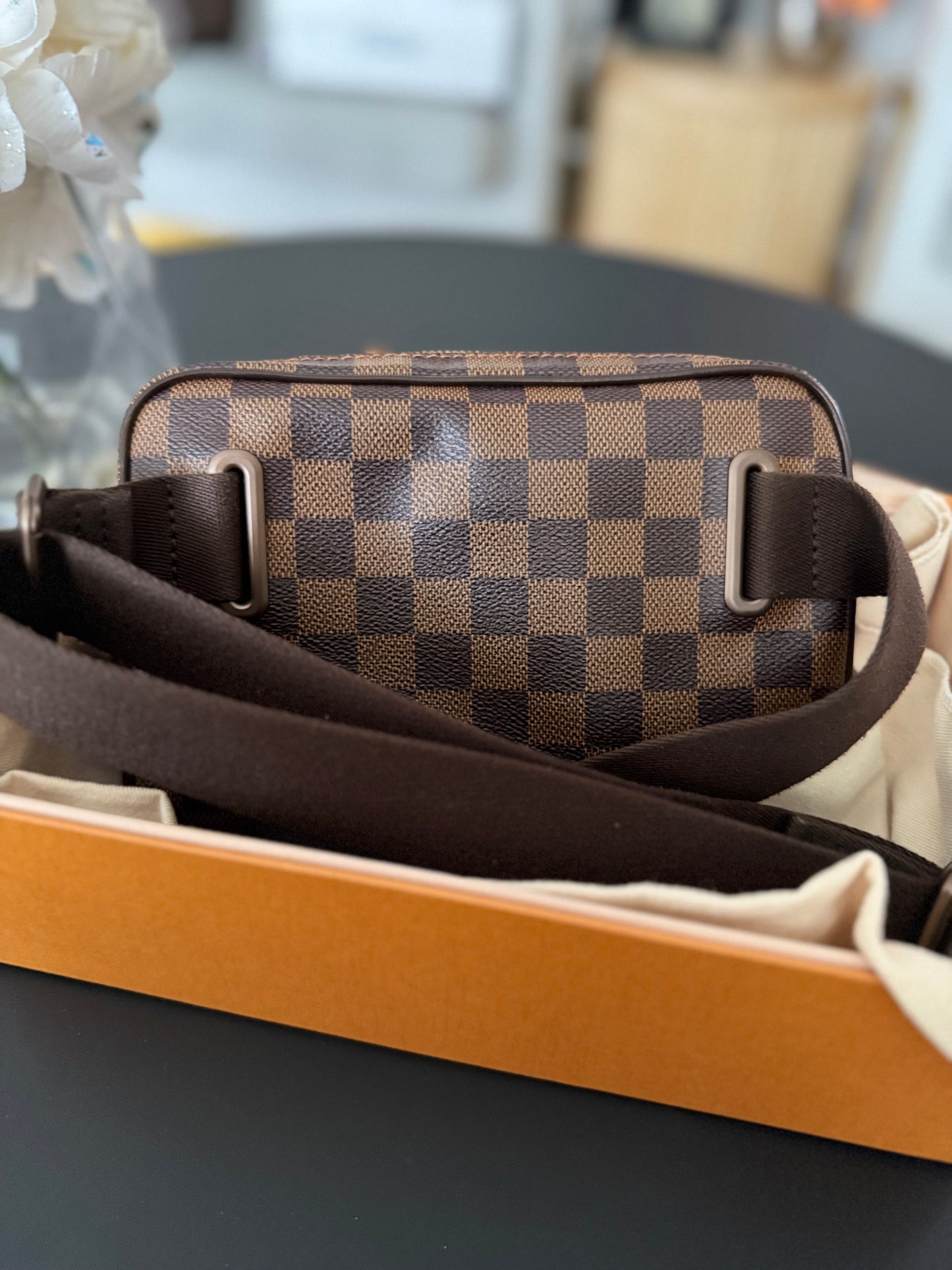 LOUIS VUITTON BROOKLYN BUMBAG/ BELT BAG/ BODY BAG