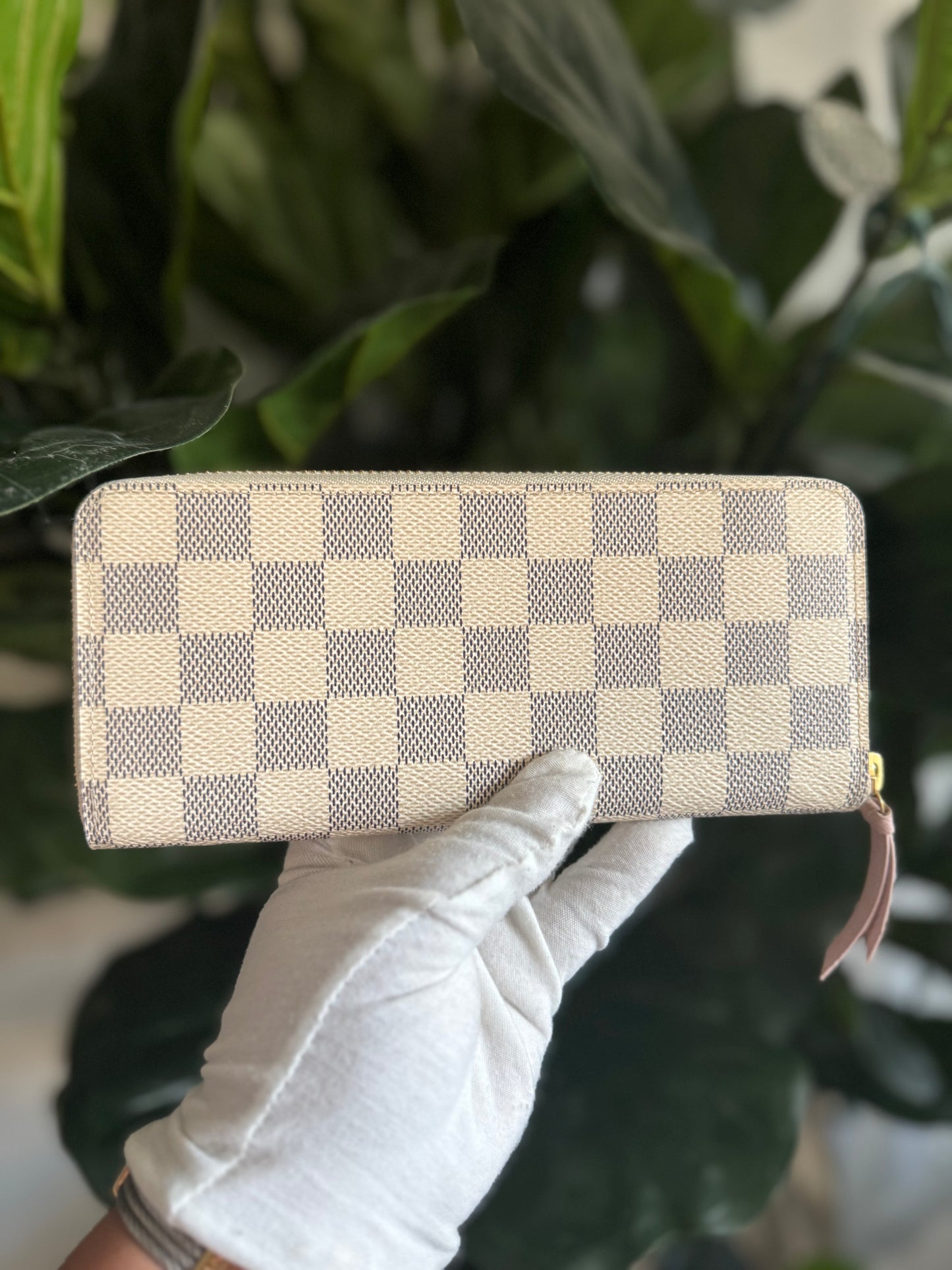 LOUIS VUITTON CLEMENCE WALLET IN DAMIER AZUR WITH ROSE BALLERINE INTERIOR