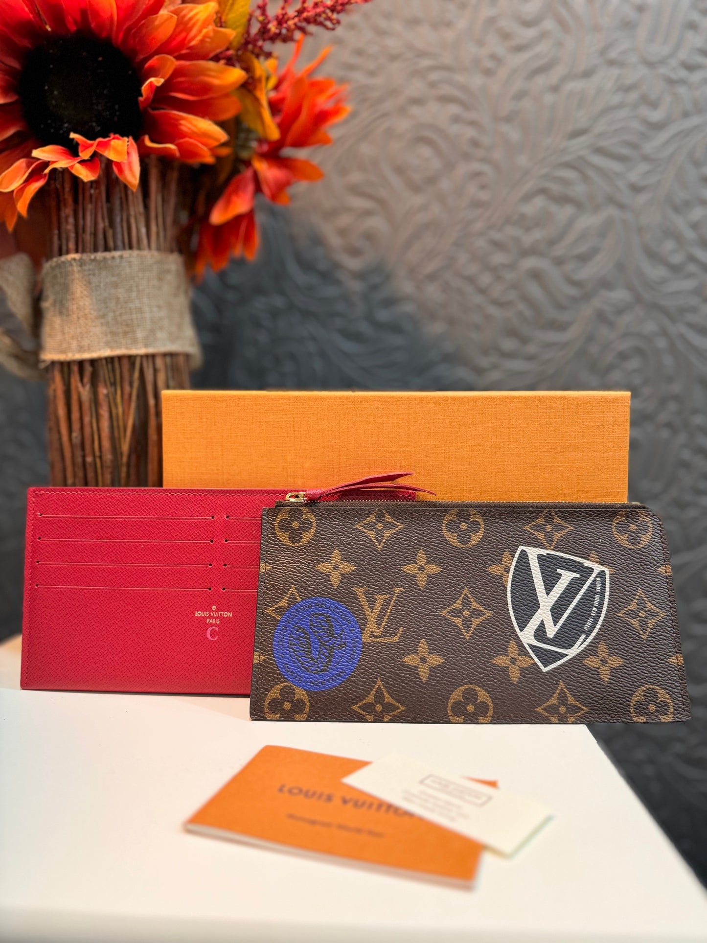 LOUIS VUITTON LIMITED EDITION WORLD TOUR FELICIE POCHETTE IN MONOGRAM CANVAS.