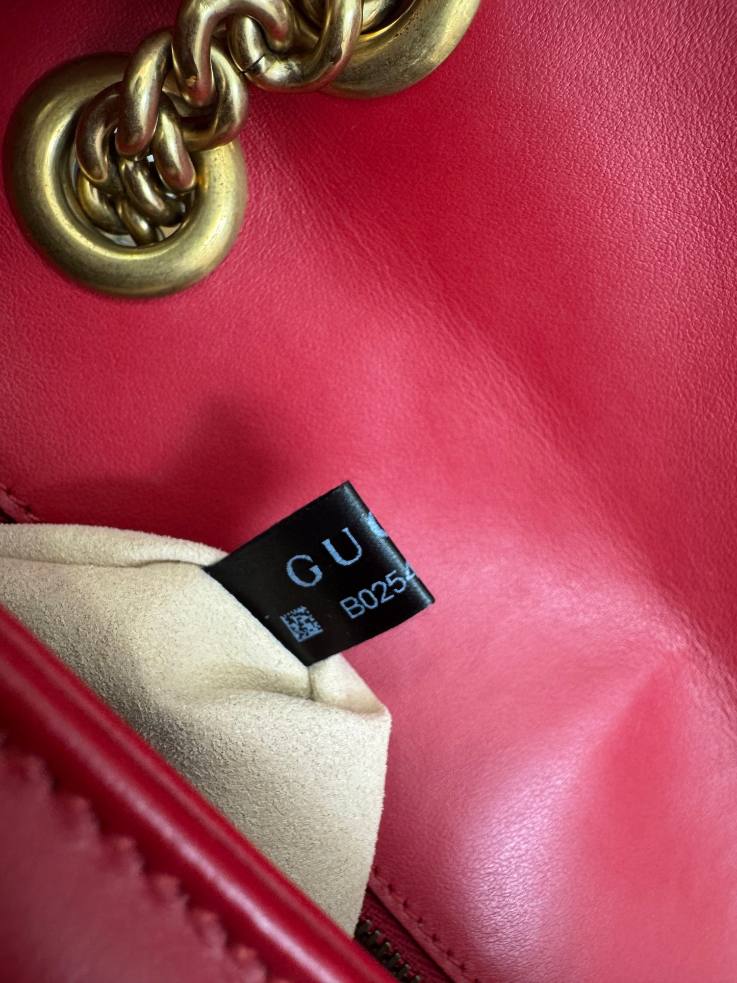 GUCCI MARMONT SMALL FLAP BAG