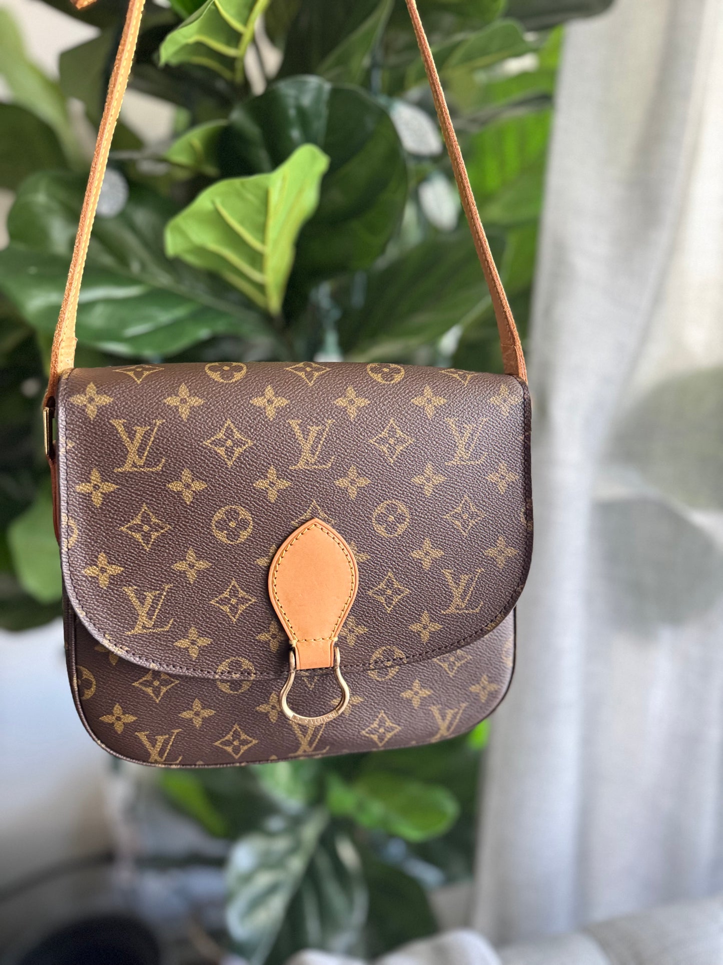 LOUIS VUITTON ST CLOUD GM CROSSBODY BAG