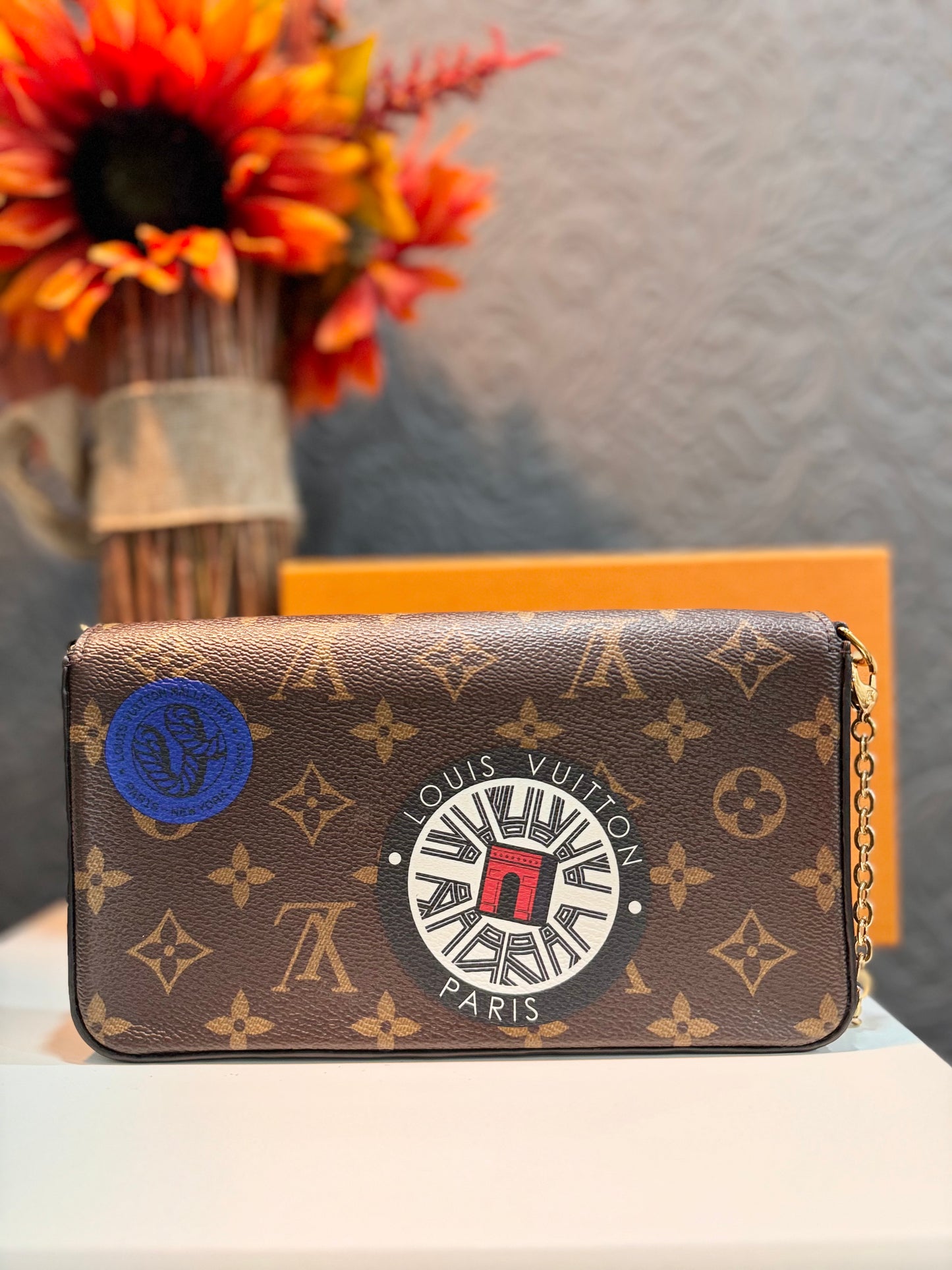 LOUIS VUITTON LIMITED EDITION WORLD TOUR FELICIE POCHETTE IN MONOGRAM CANVAS.