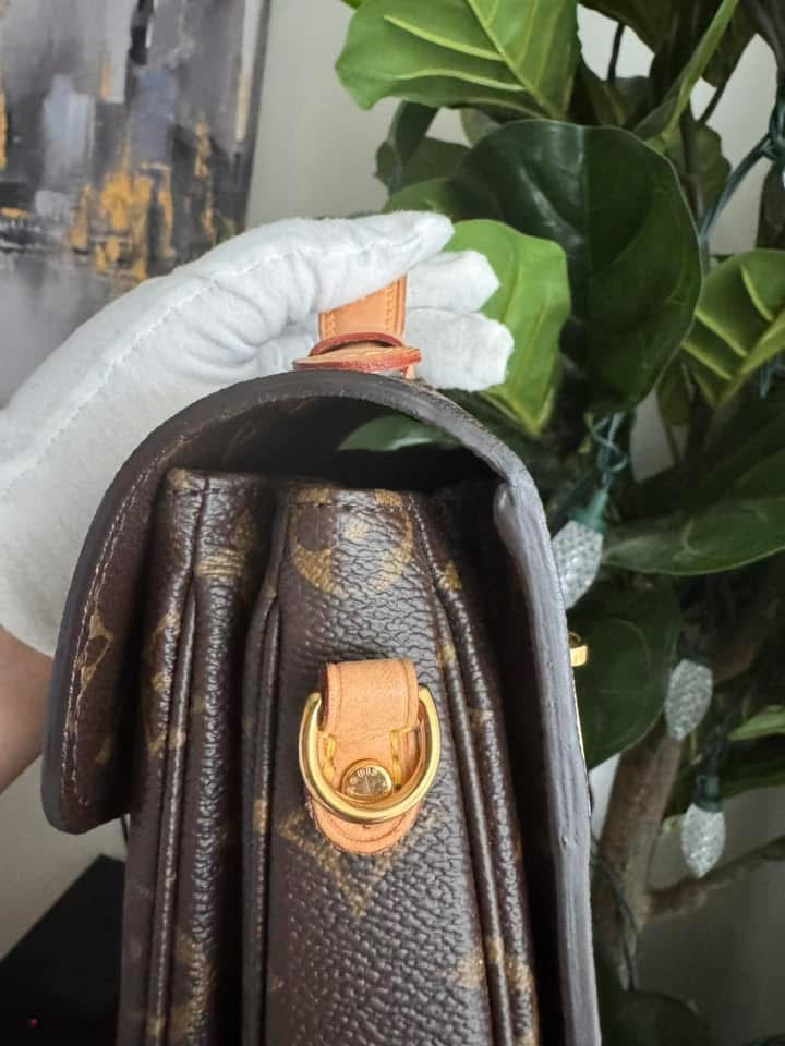LOUIS VUITTON POCHETTE METIS CROSSBODY BAG