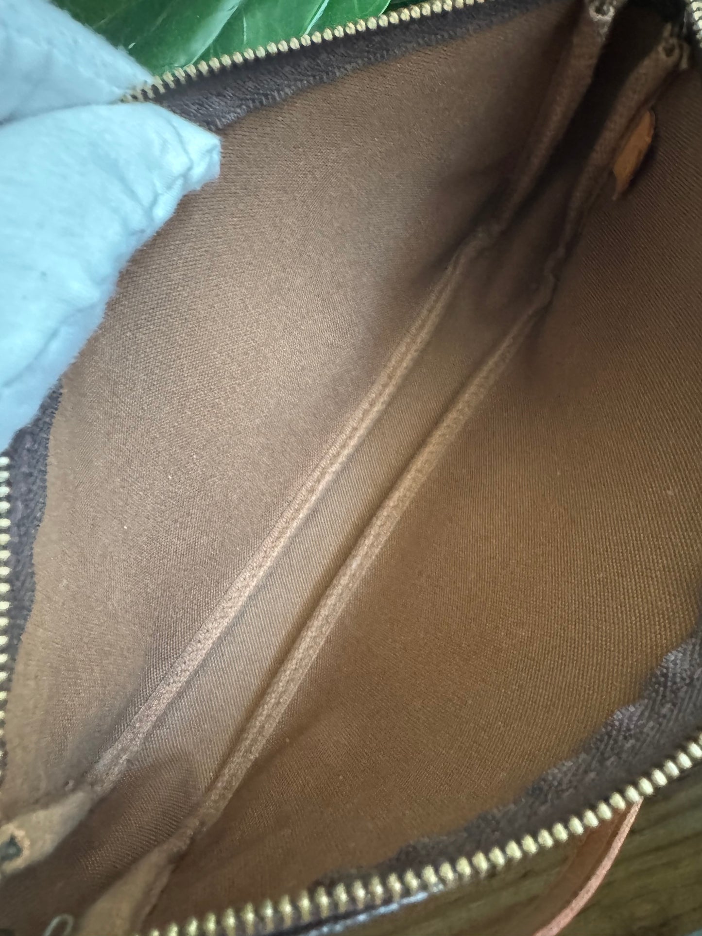 LOUIS VUITTON POCHETTE ACCESSOIRES