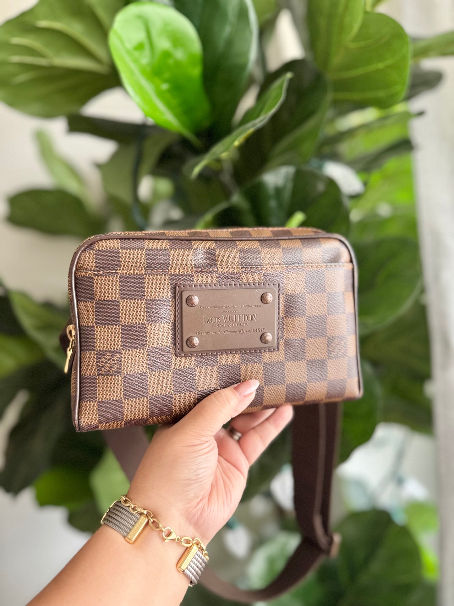 LOUIS VUITTON BROOKLYN BUMBAG/ BELT BAG/ BODY BAG