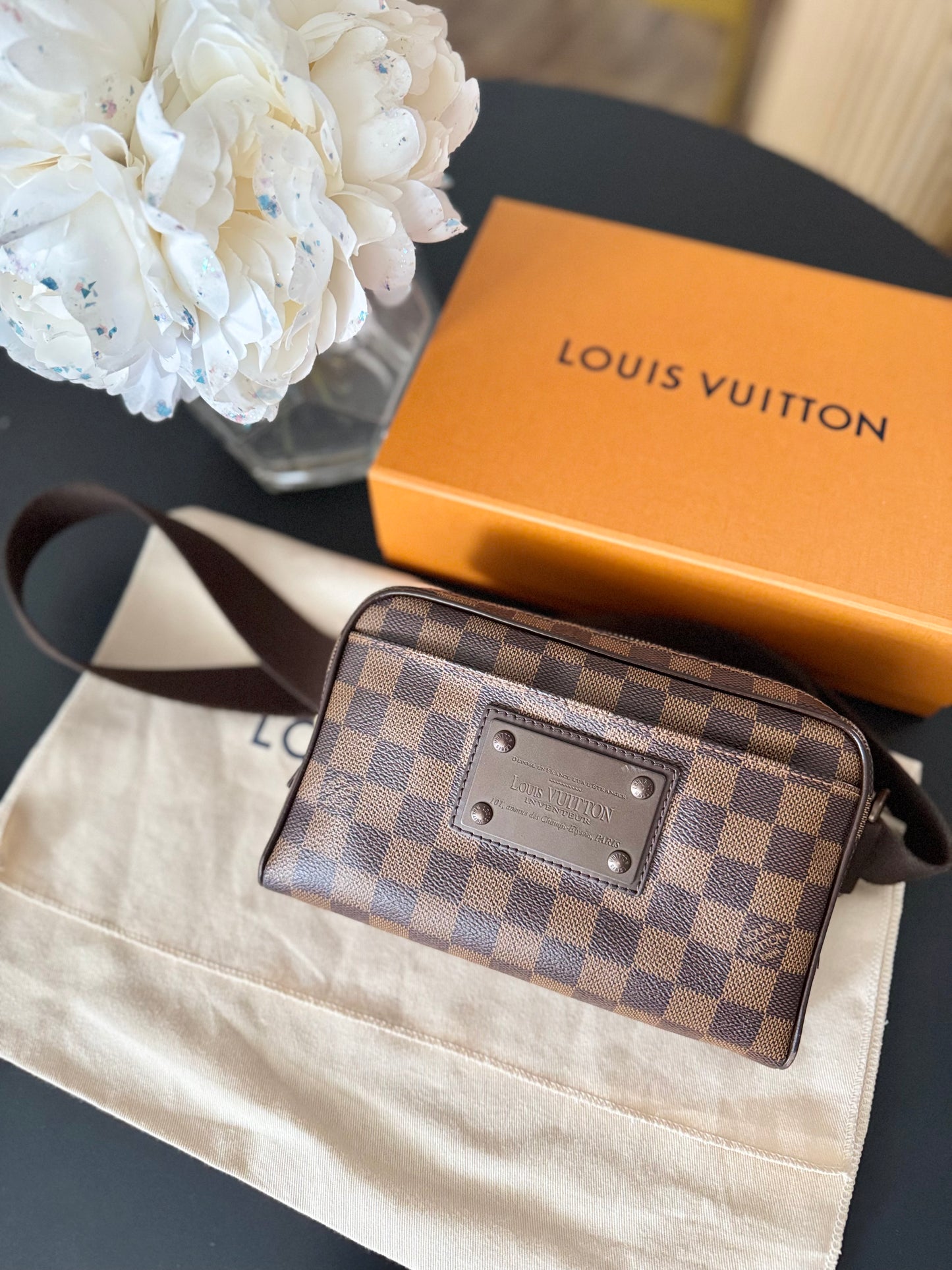 LOUIS VUITTON BROOKLYN BUMBAG/ BELT BAG/ BODY BAG