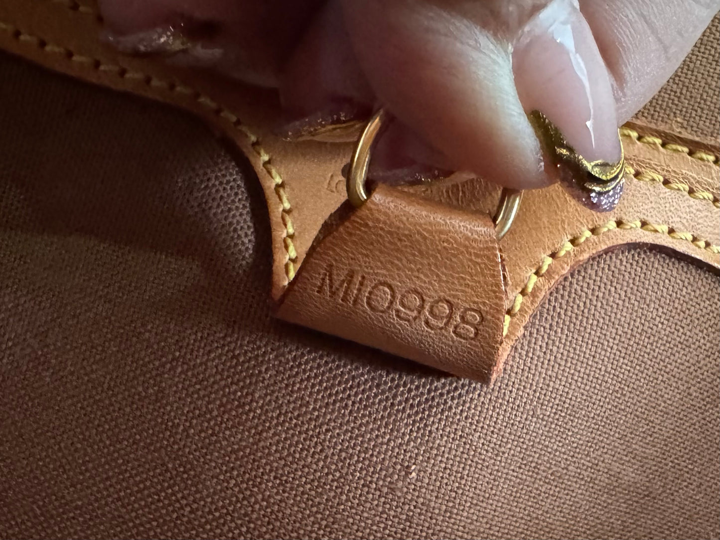 LOUIS VUITTON ELLIPSE MM