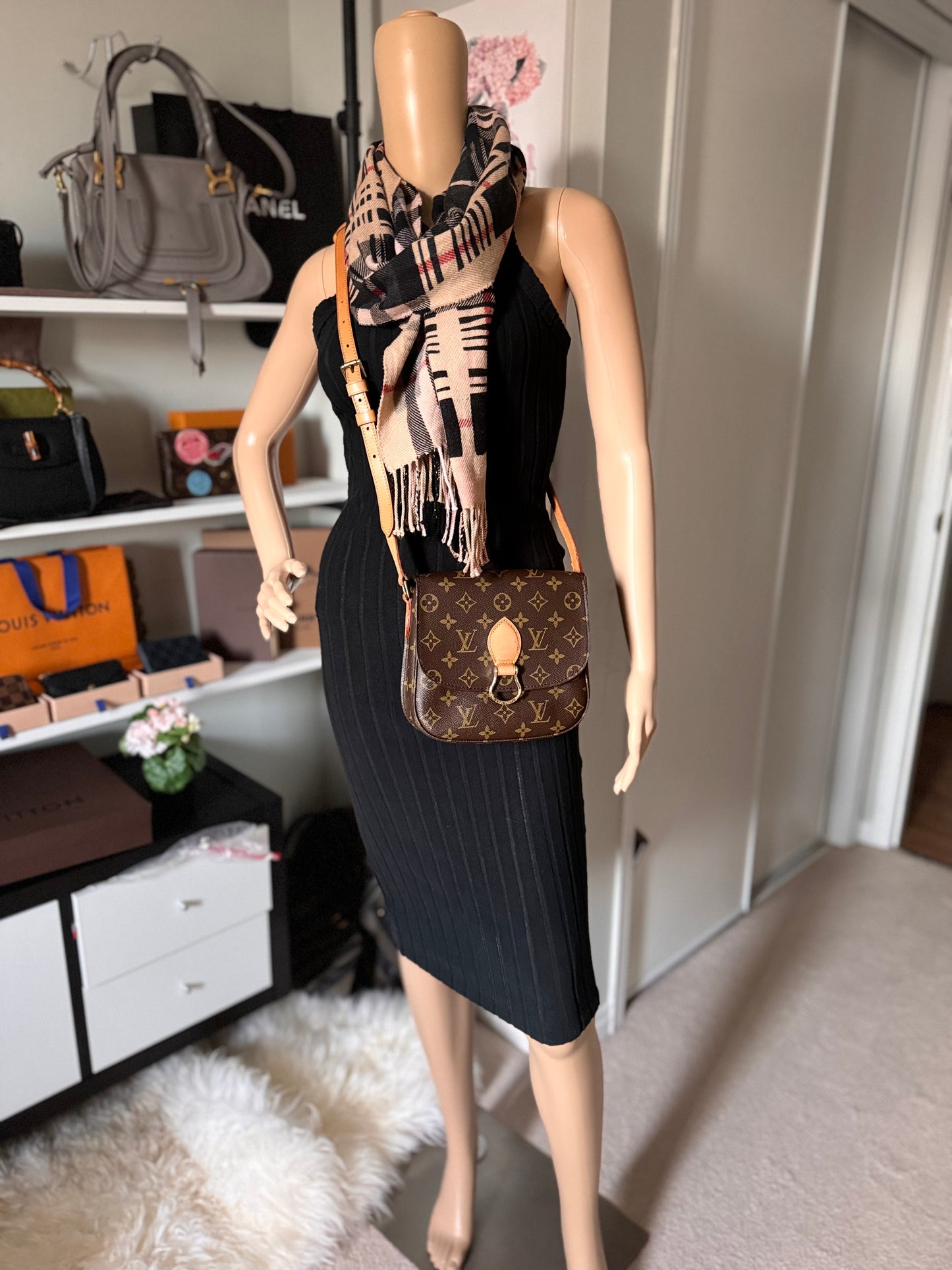 LOUIS VUITTON ST CLOUD MM CROSSBODY BAG