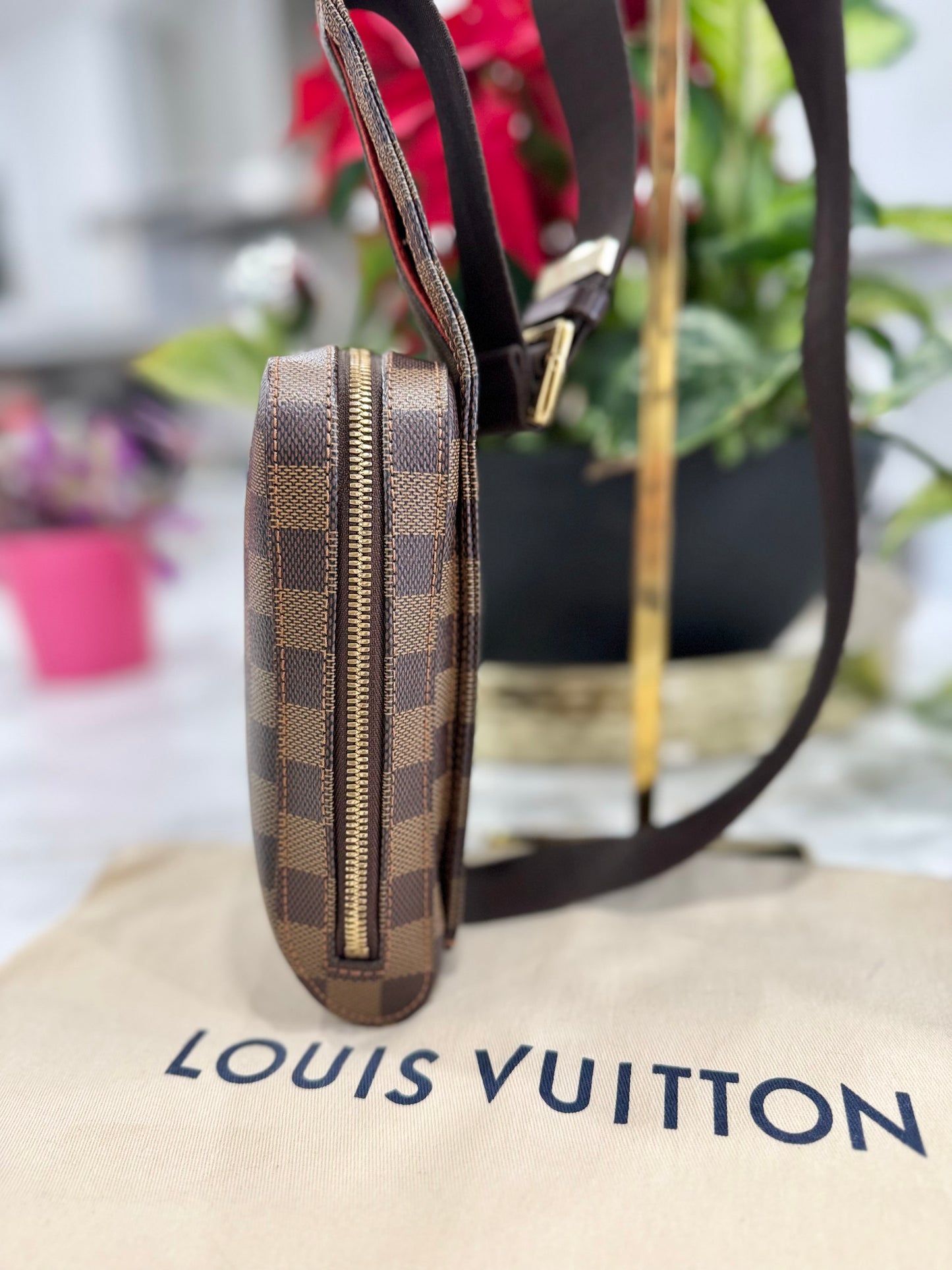 LOUIS VUITTON GERONIMO SLIND BAG IN DAMIER EBENE