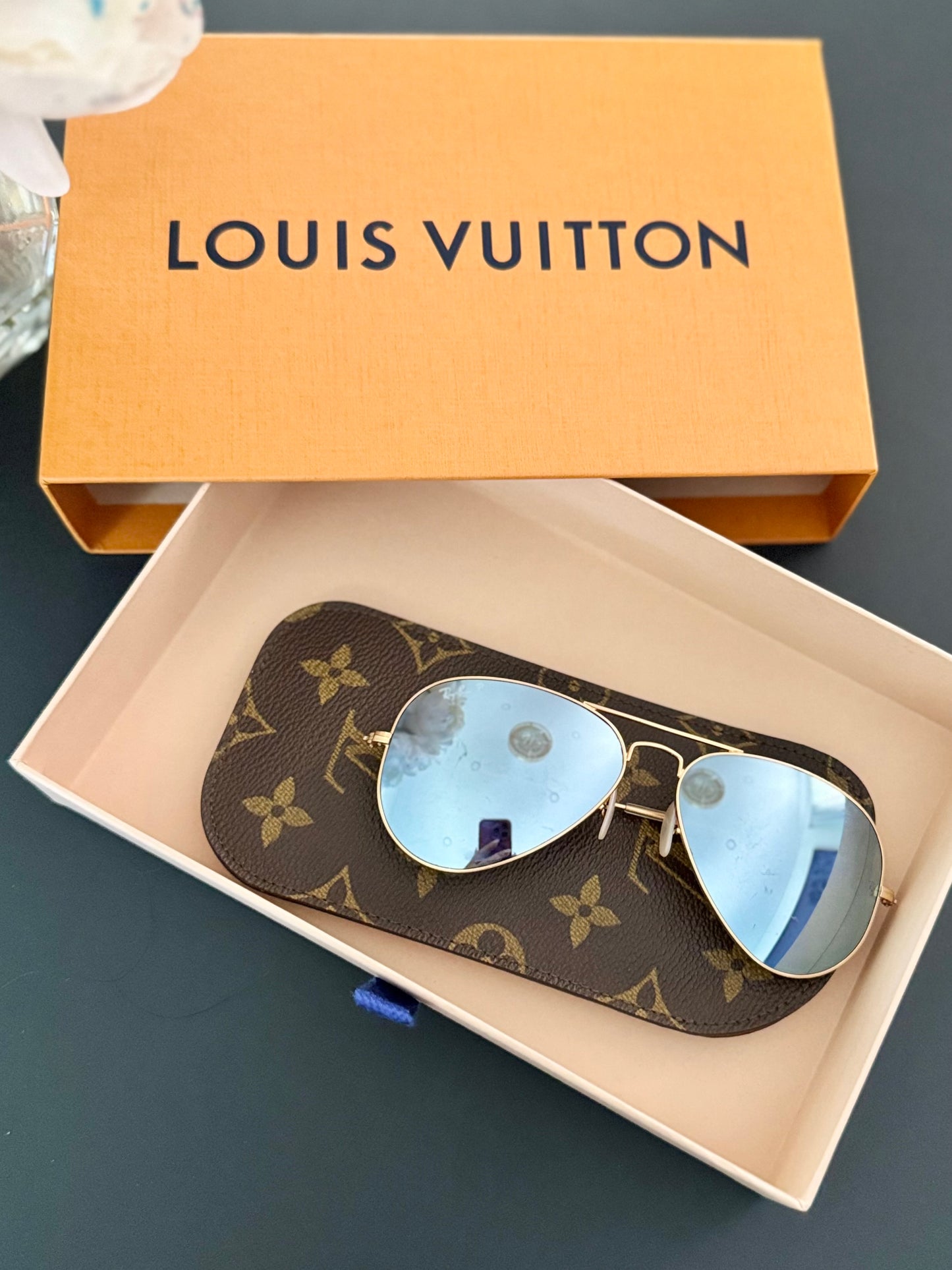 Monogram Canvas Etui Lunettes Plat Sunglasses/ Eyeglasses Case