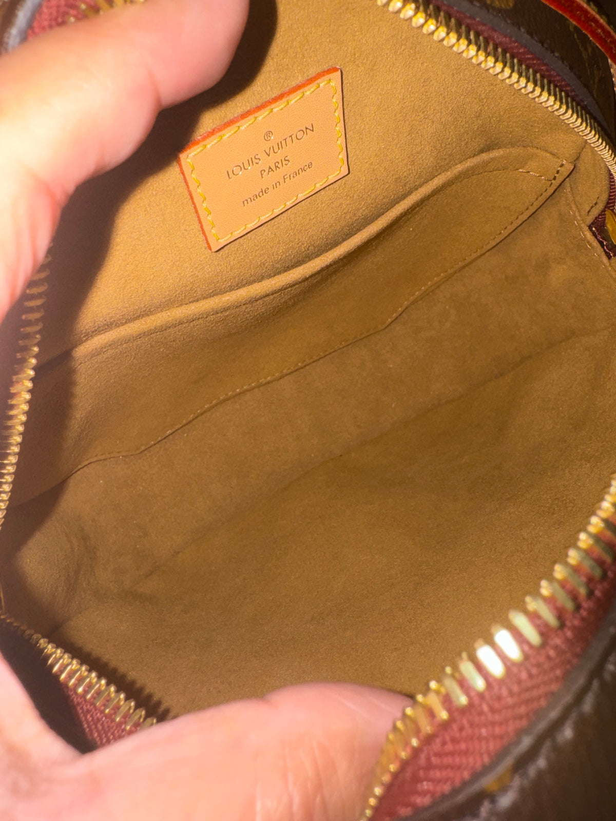 LOUIS VUITTON Monogram Boîte Chapeau Souple MM