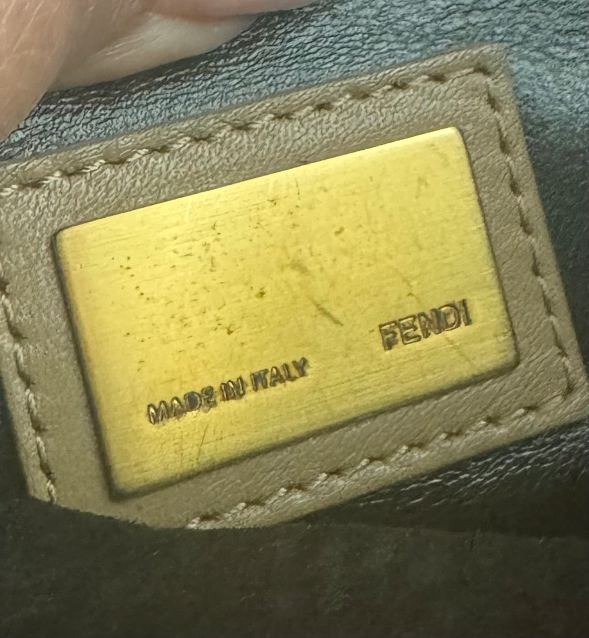 Fendi Peekaboo Medium in Beige Smooth Nappa Leather
