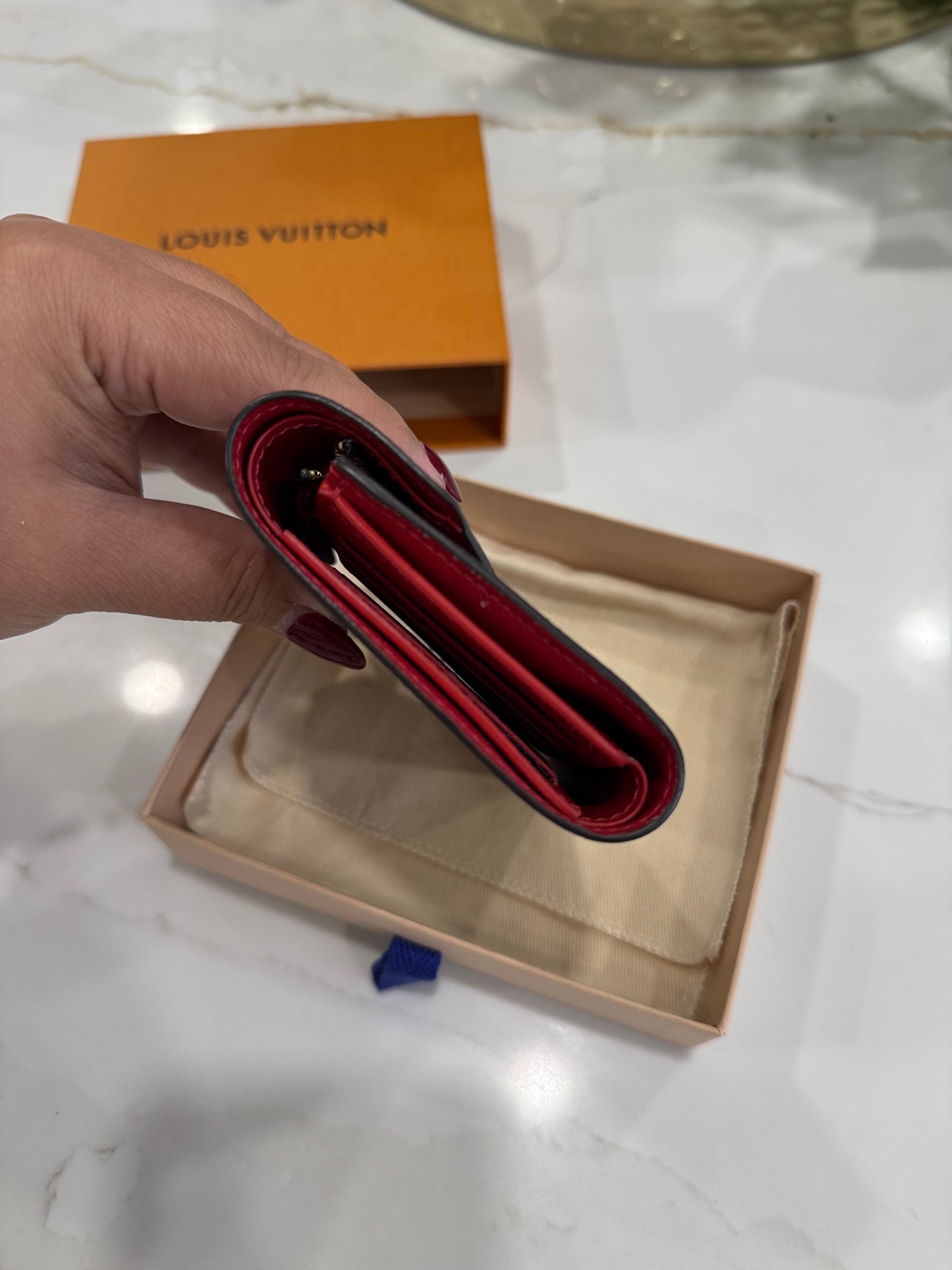 LOUIS VUITTON VICTORINE WALLET IN DAMIER EBENE