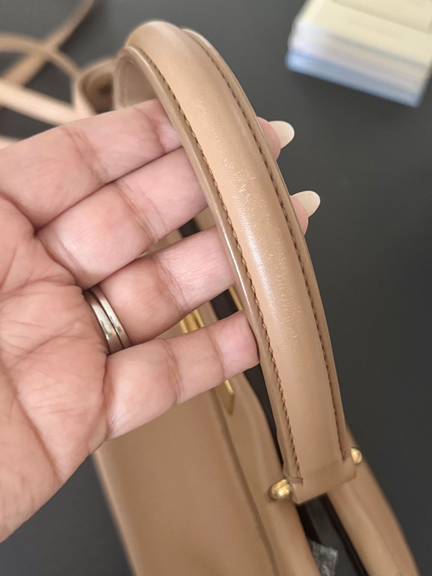 Fendi Peekaboo Medium in Beige Smooth Nappa Leather