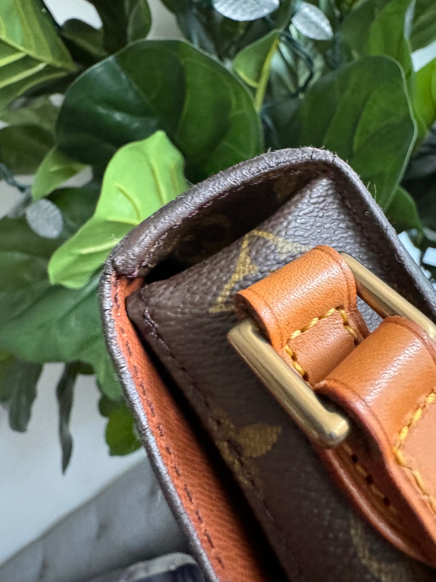 LOUIS VUITTON ST CLOUD MM CROSSBODY BAG