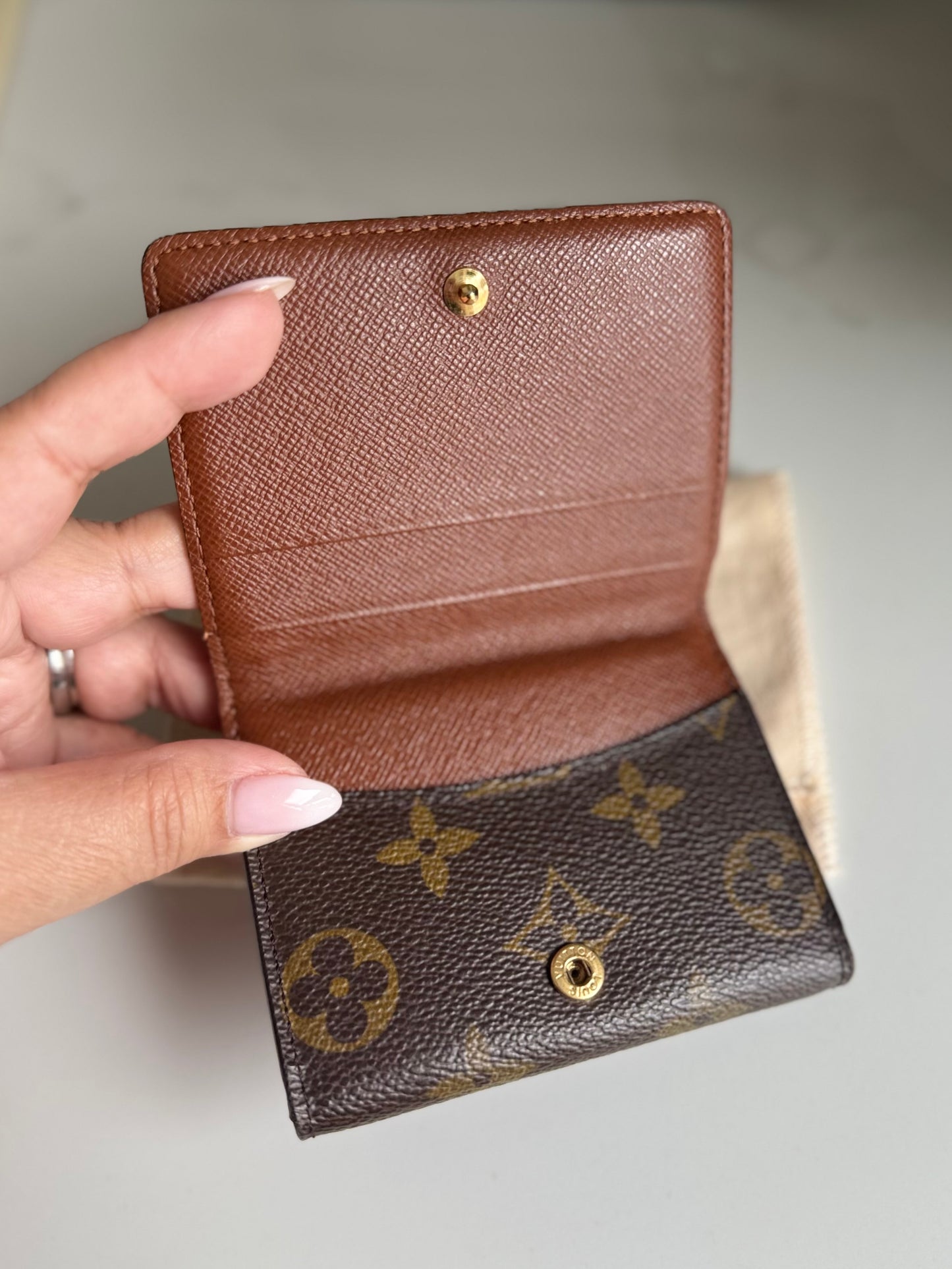LOUIS VUITTON LUDLOW CARD AND COIN CASE