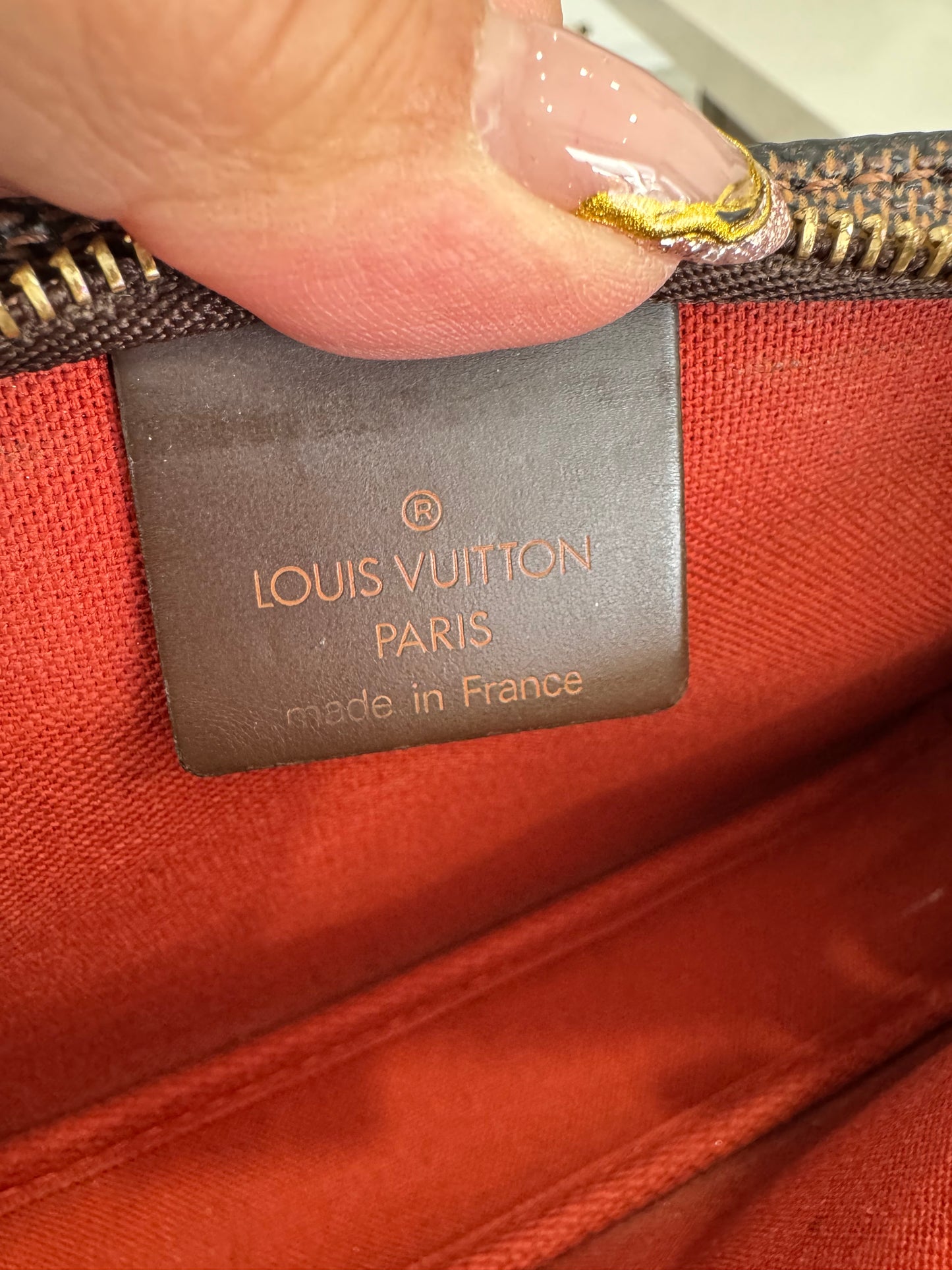 LOUIS VUITTON POCHETTE NAVONA