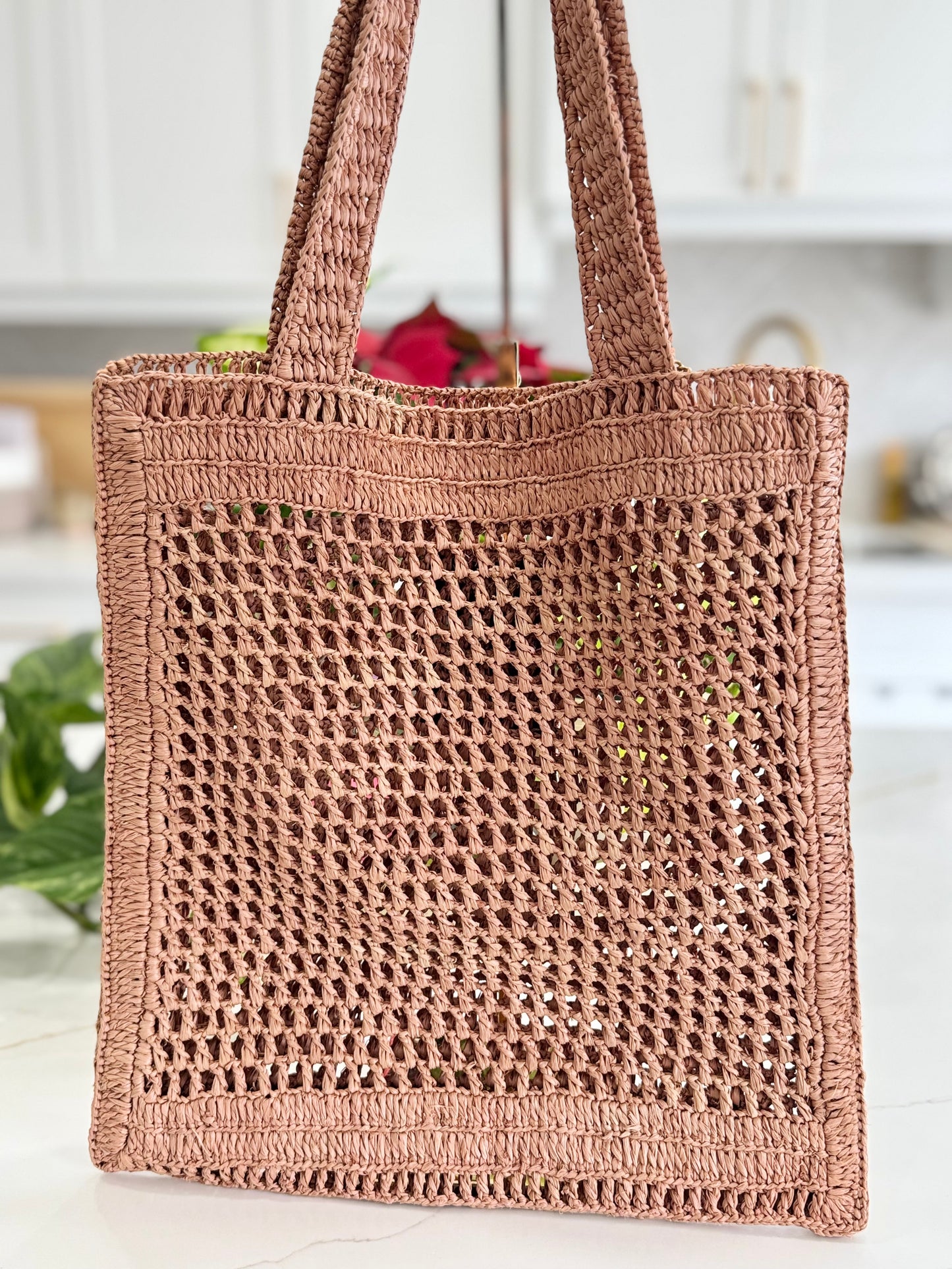 CHLOE SUMMER BANANA TOTE BAG IN RAFFIA